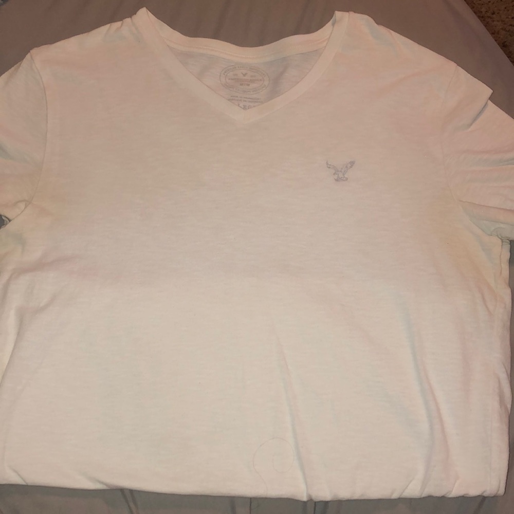 Men’s American Eagle v-neck